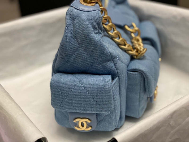 CHANEL 25C Hobo Medium Bag