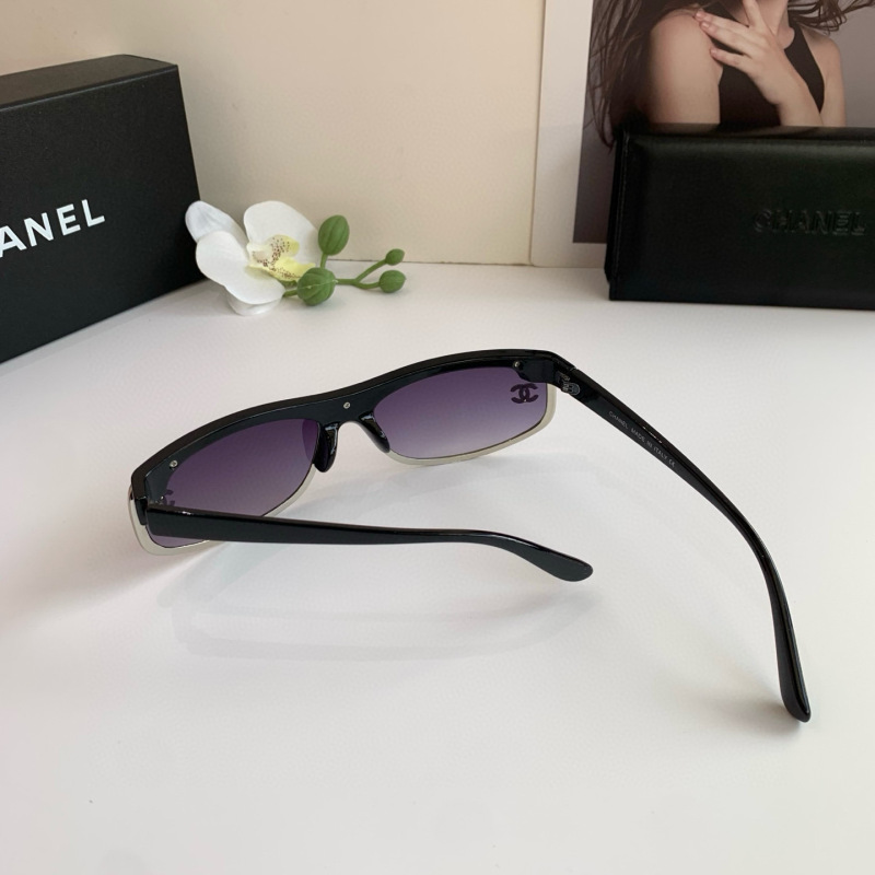 CHANEL Women's Fashion Sunglasses