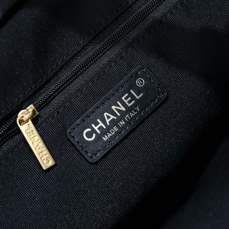 CHANEL 25A Bag