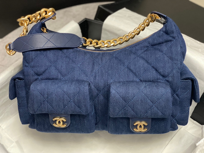 CHANEL 25C Hobo Bag