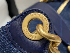 CHANEL 25C Hobo Medium Bag