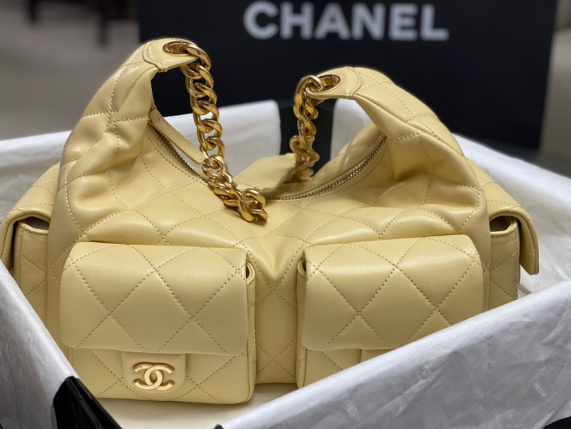 CHANEL 25C Hobo Bag