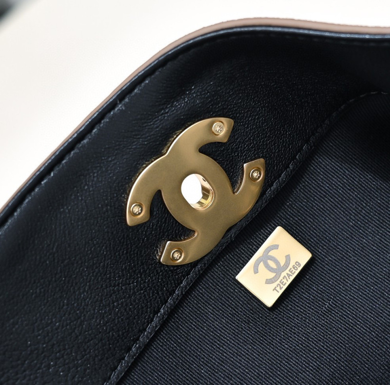 CHANEL 25A Bag