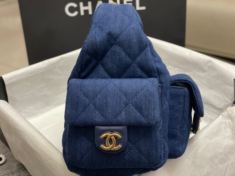 CHANEL 25C Hobo Bag