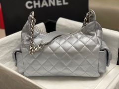 CHANEL 25C Hobo Medium Bag