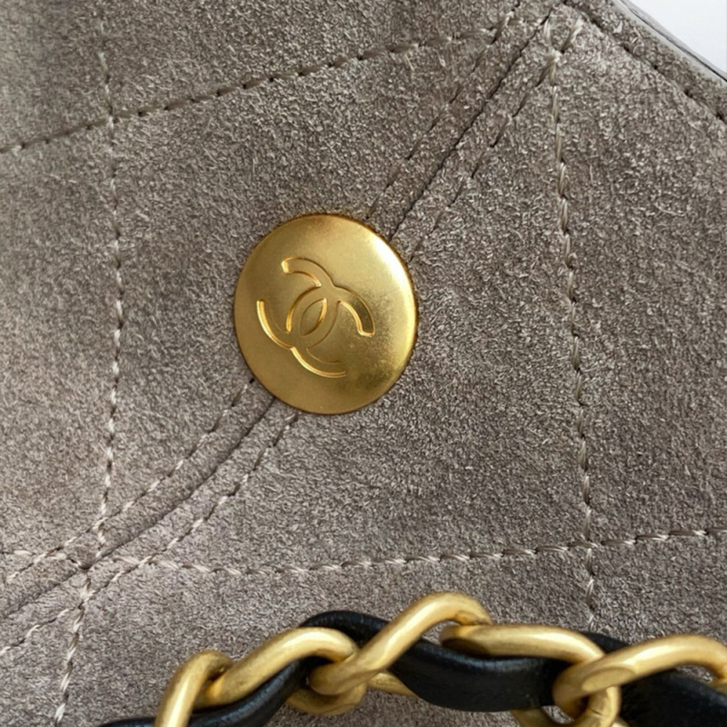 CHANEL SHOPPING BAG