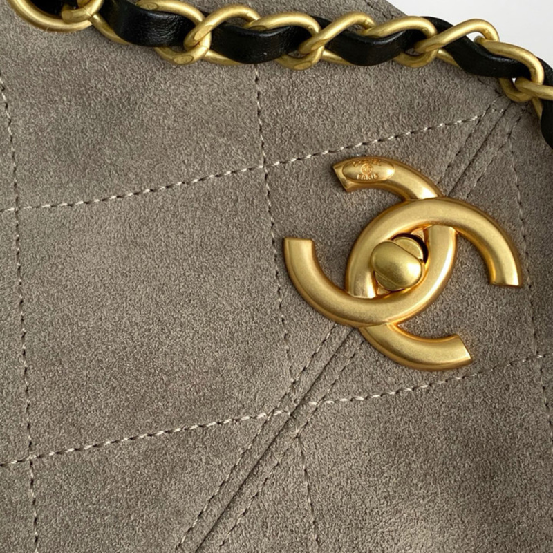 CHANEL SHOPPING BAG