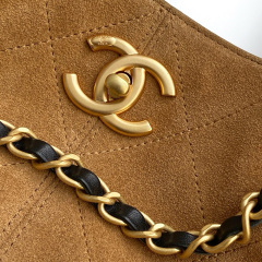 CHANEL SHOPPING BAG