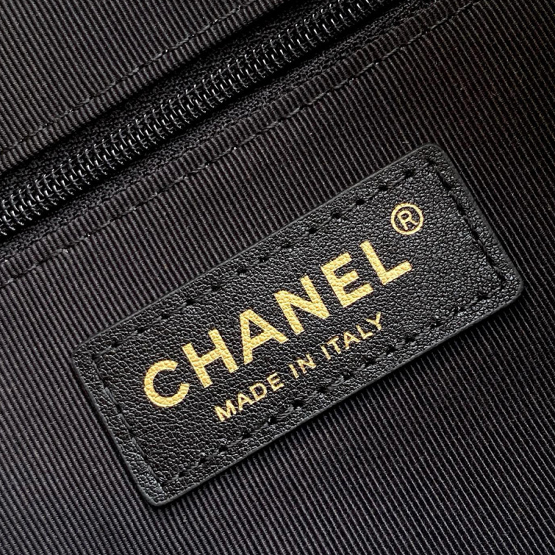 CHANEL SHOPPING BAG