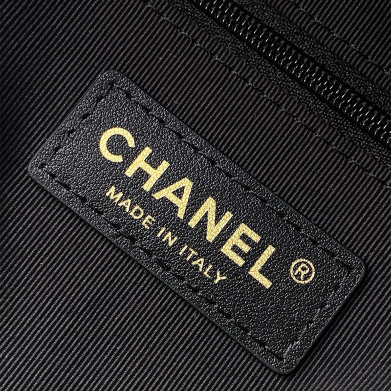 CHANEL SHOPPING BAG