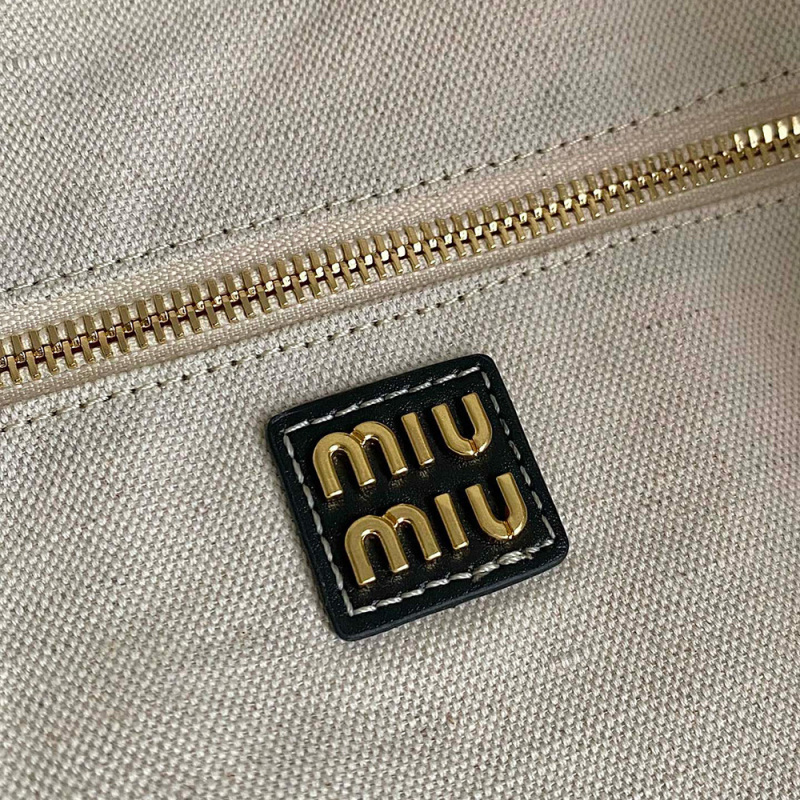 MIU MIU Ivy Leather Bag