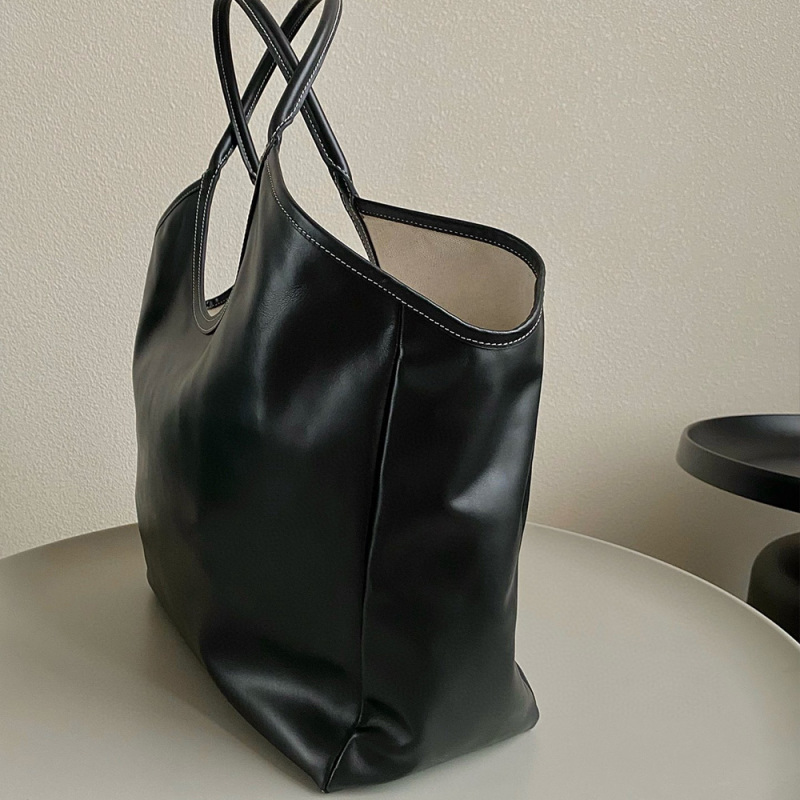 MIU MIU Ivy Leather Bag
