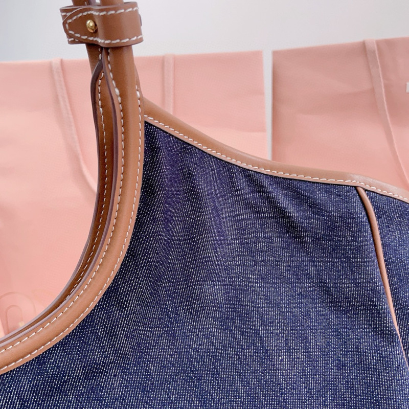MIU MIU Ivy Leather Handbag