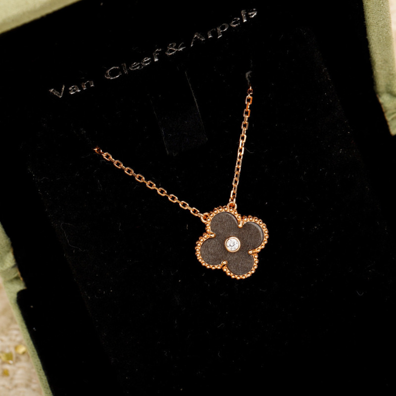 Van Cleef & Arpels Pendant