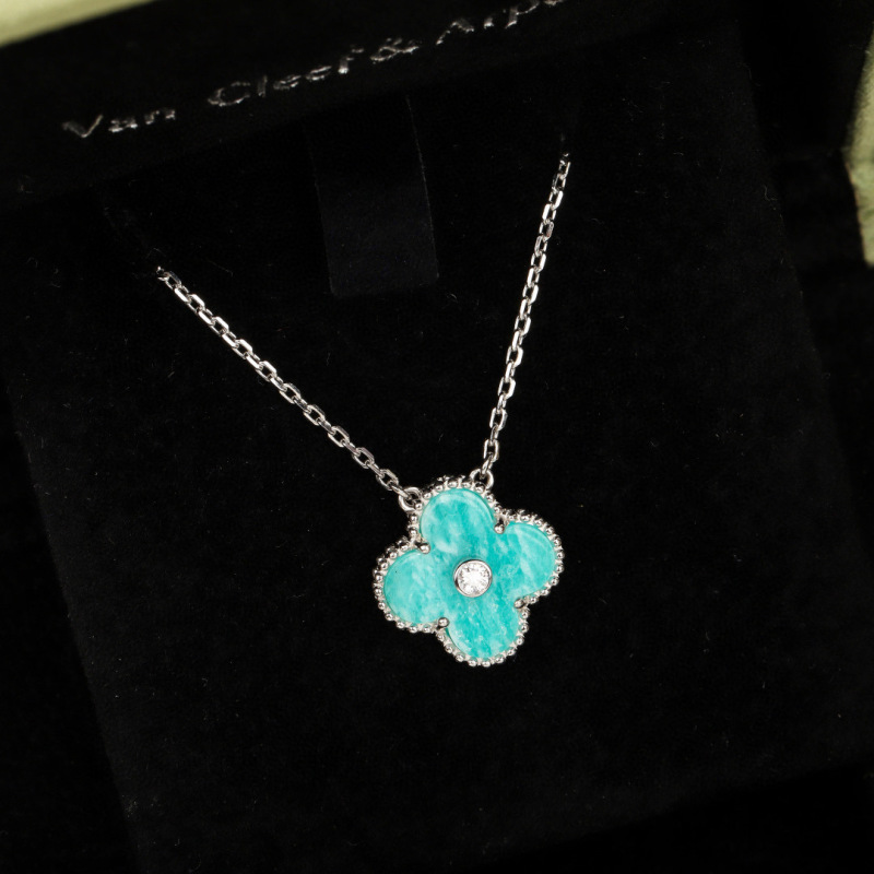 Van Cleef & Arpels Pendant