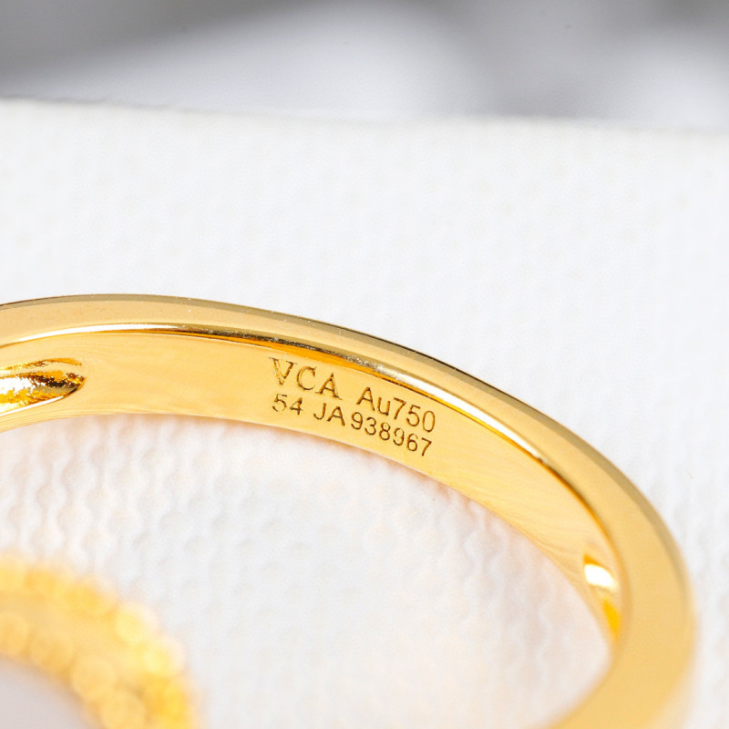 Van Cleef & Arpels Ring