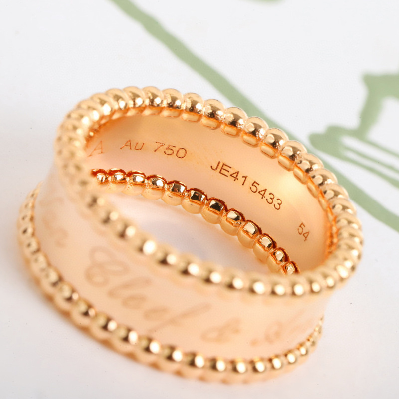 Van Cleef & Arpels Ring