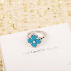 Van Cleef & Arpels Ring
