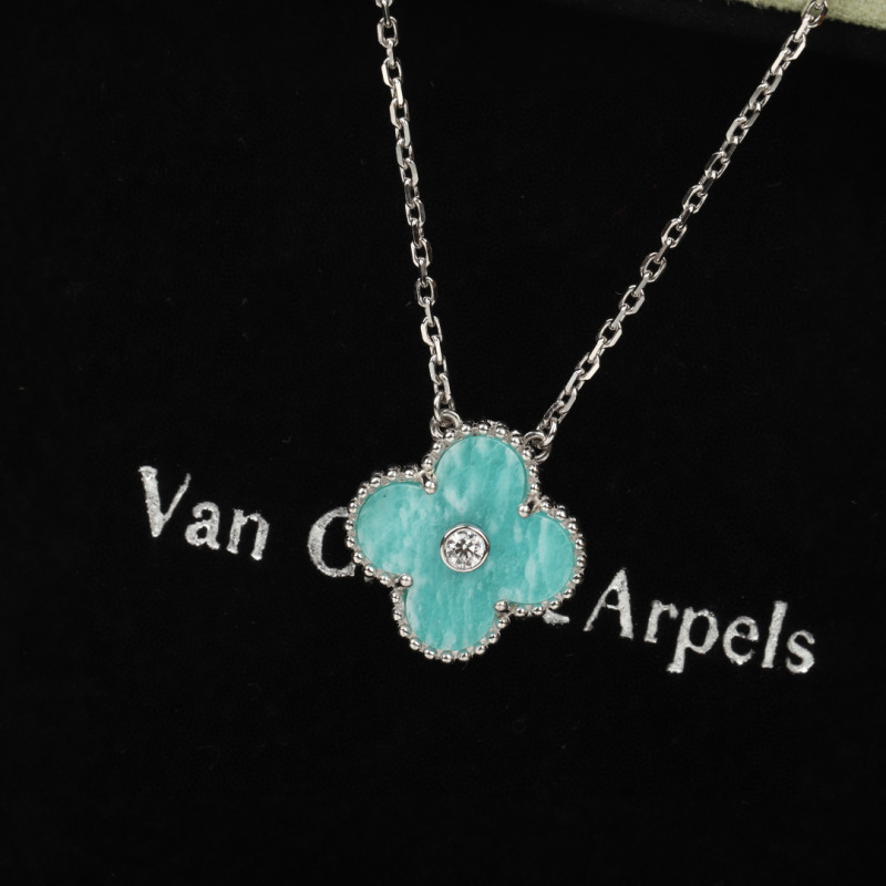 Van Cleef & Arpels Pendant