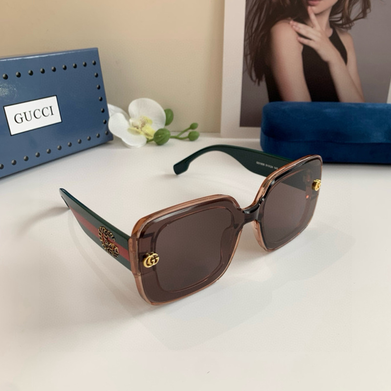 GUCCI Women's Fashion Sunglasses