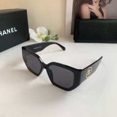CHANEL Women's Fashion Sunglasses