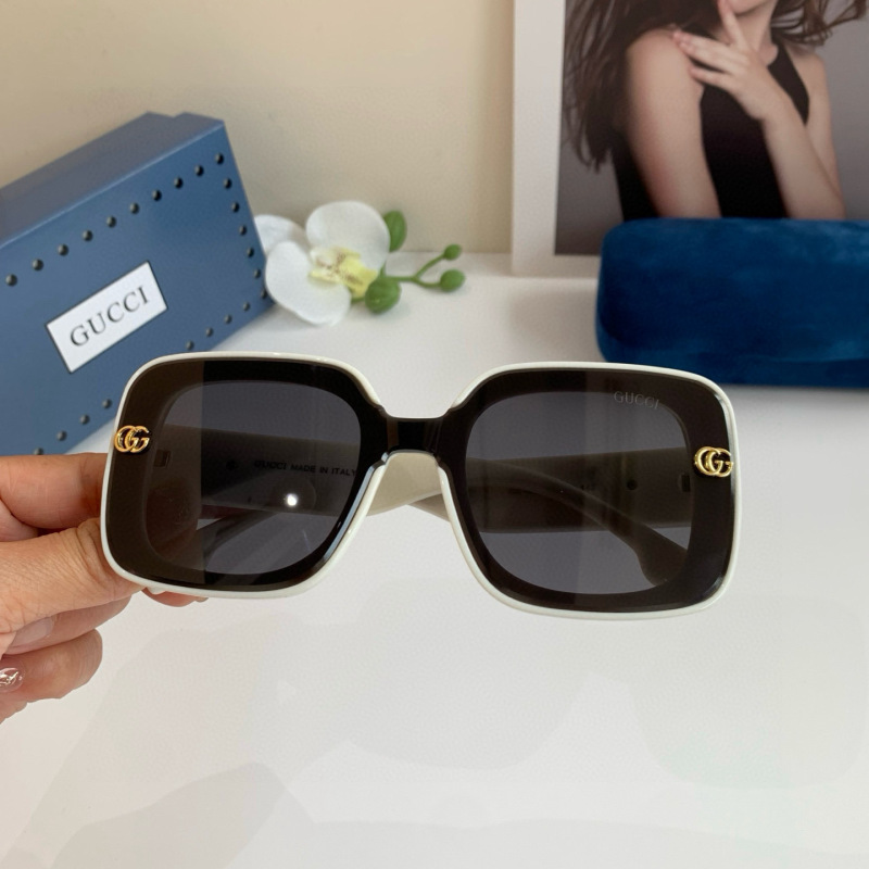 GUCCI Women's Fashion Sunglasses