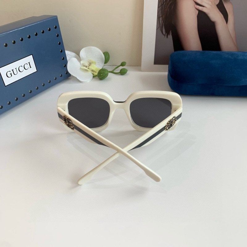GUCCI Women's Fashion Sunglasses