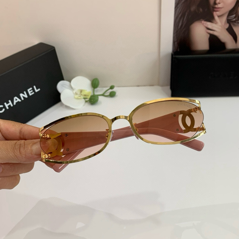 CHANEL Women's Fashion Sunglasses