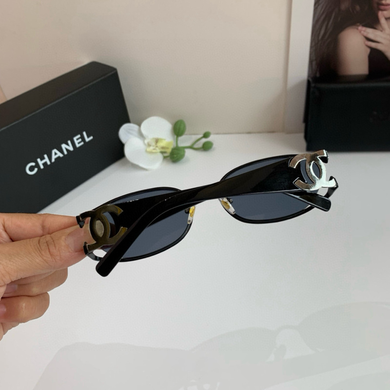 CHANEL Women's Fashion Sunglasses