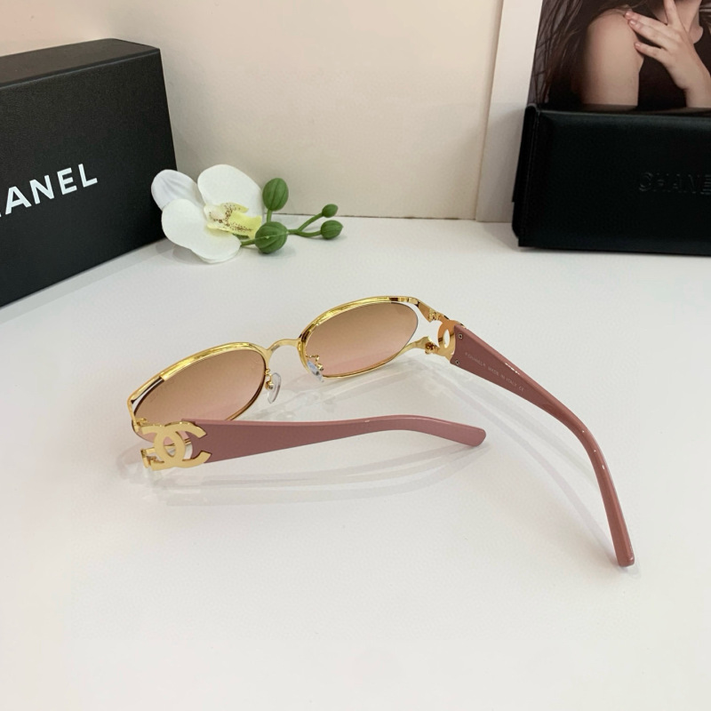 CHANEL Women's Fashion Sunglasses