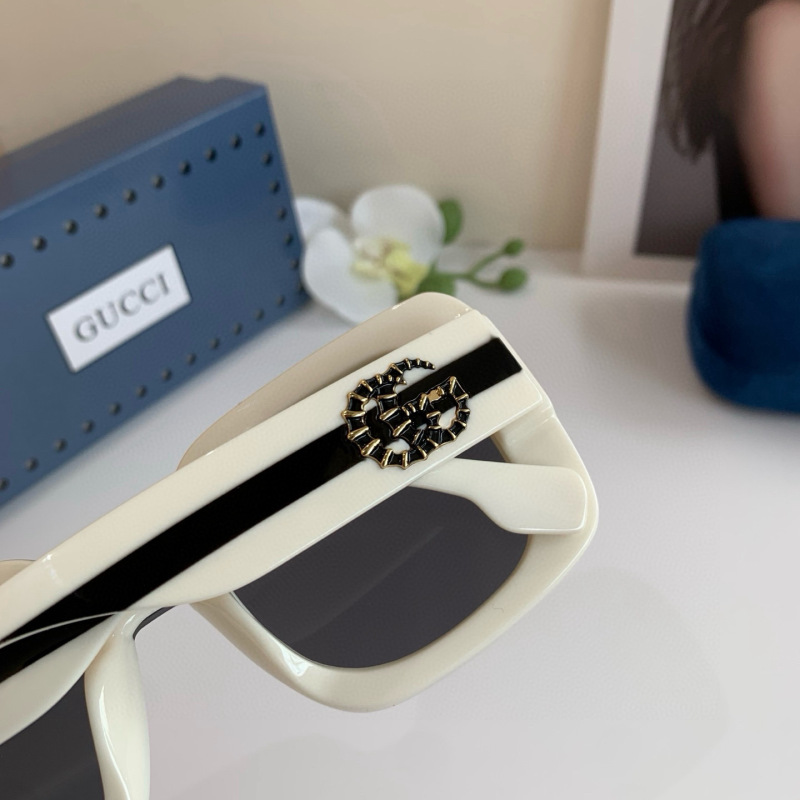 GUCCI Women's Fashion Sunglasses
