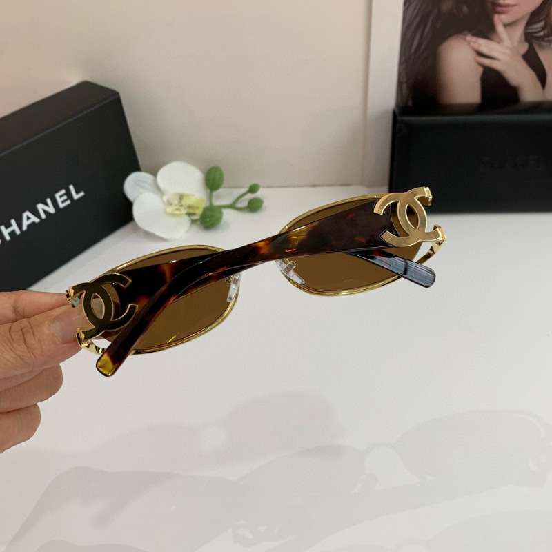 CHANEL Women's Fashion Sunglasses