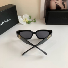 CHANEL Women's Fashion Sunglasses