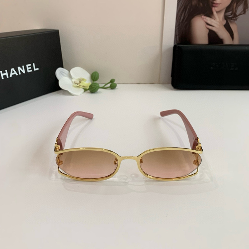 CHANEL Women's Fashion Sunglasses