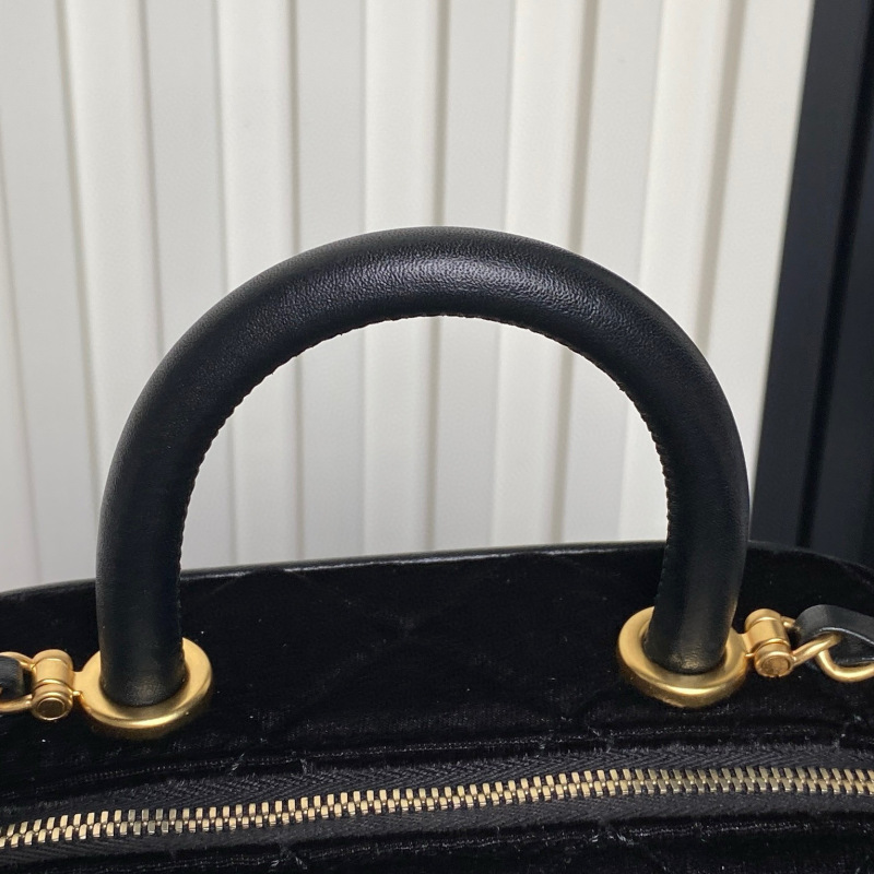 CHANEL 25A Premium Velvet Handbag