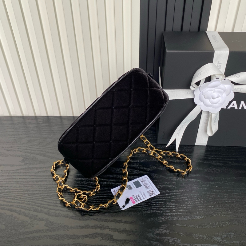 CHANEL 25A Premium Velvet Handbag