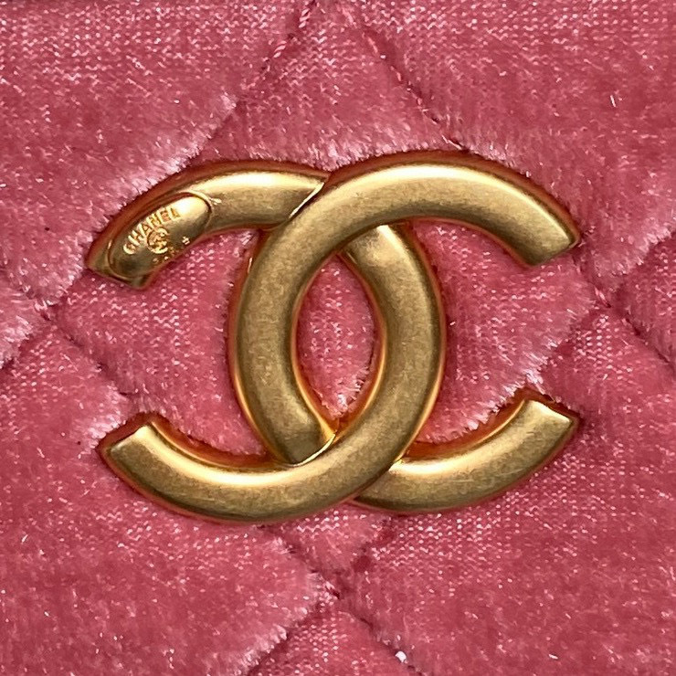 CHANEL 25A Premium Velvet Handbag