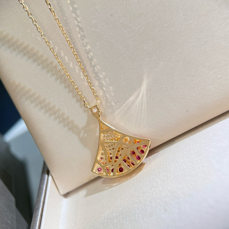 CARTIER Pendant