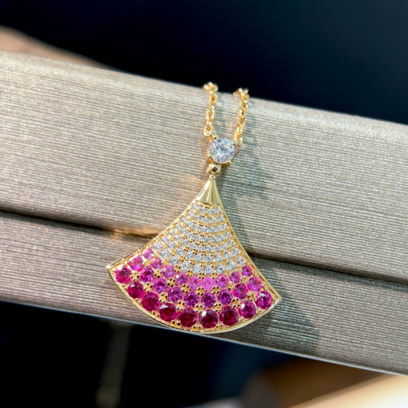 CARTIER Pendant