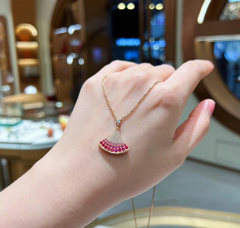 CARTIER Pendant