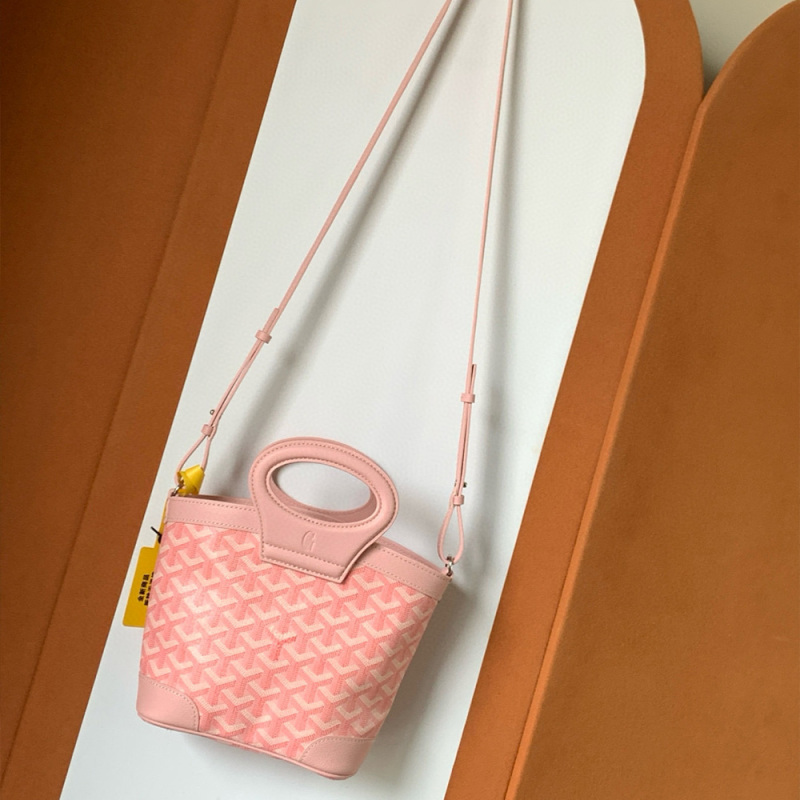 Goyard Beluga Mini Bag