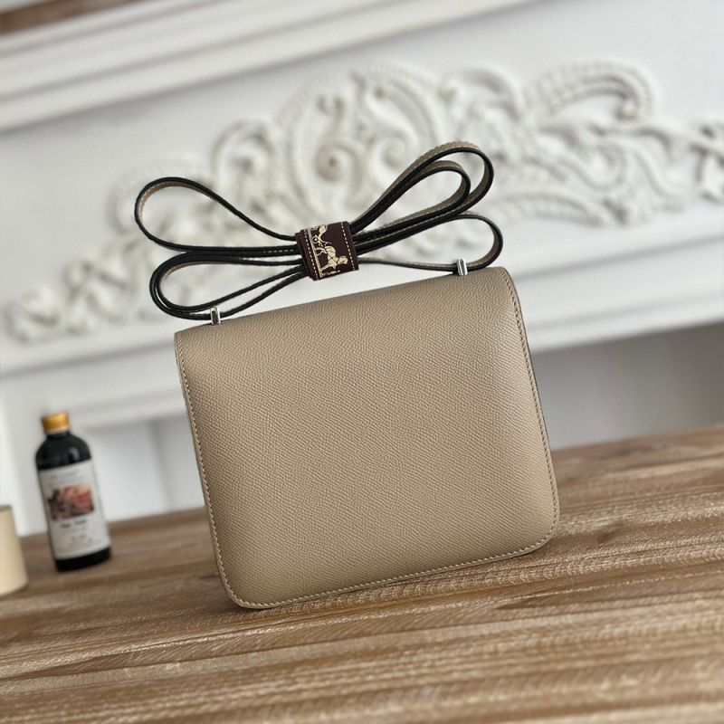 HERMES Constance 19 Crossbody Bag
