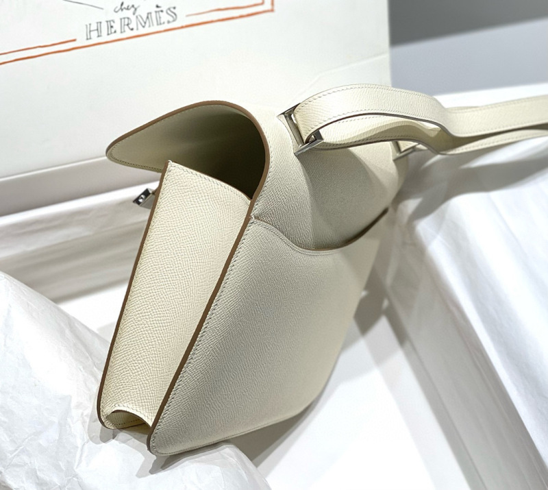 HERMES Constance 24 Crossbody Bag