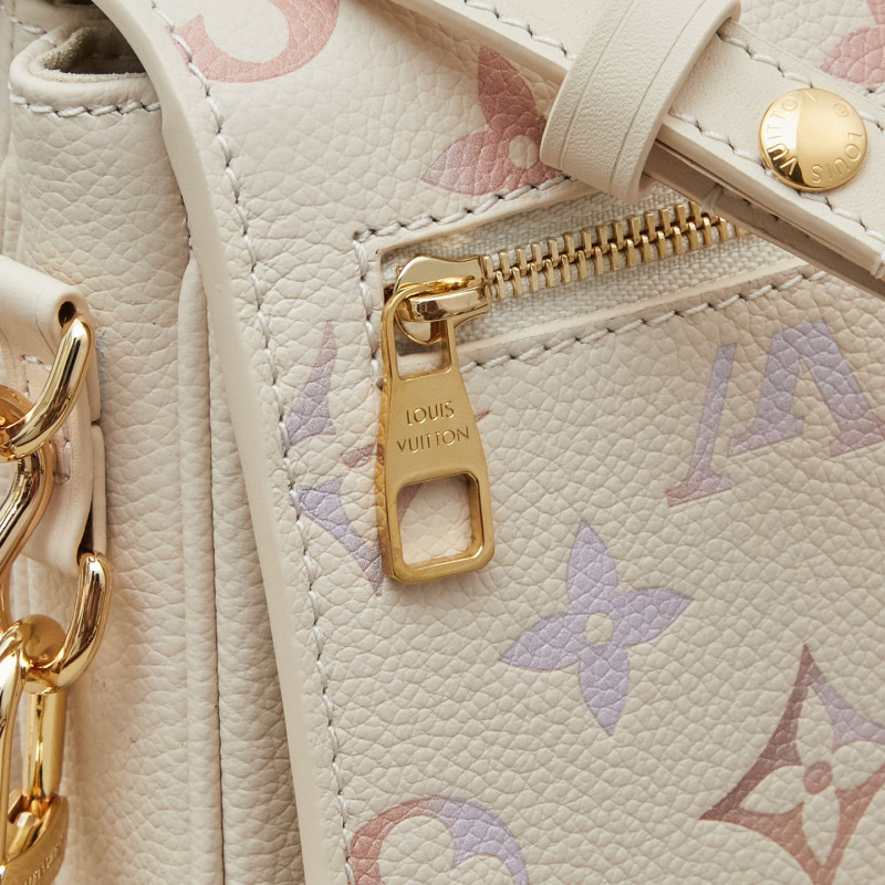 LV Pochette Métis East West Bag