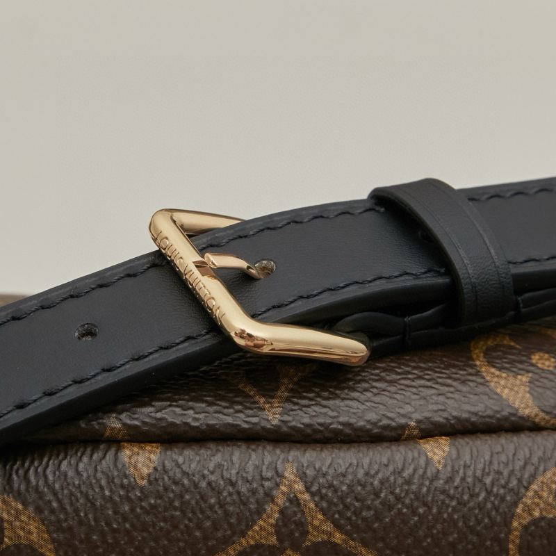 LV Keepit bumbag