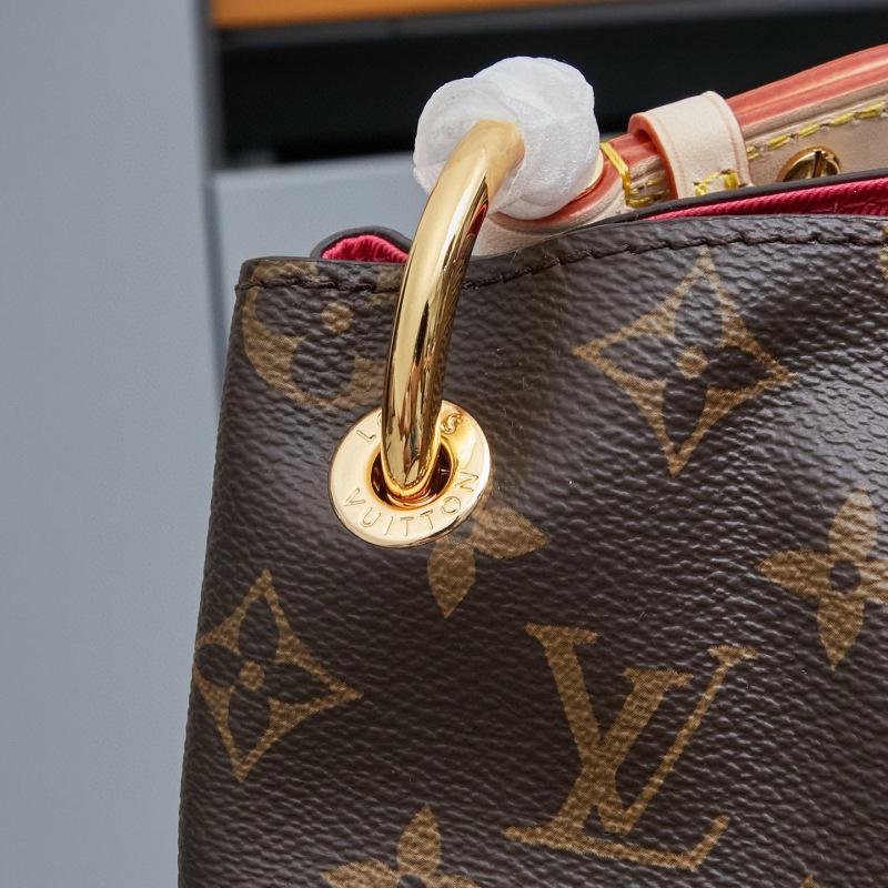LV Graceful MM Bag