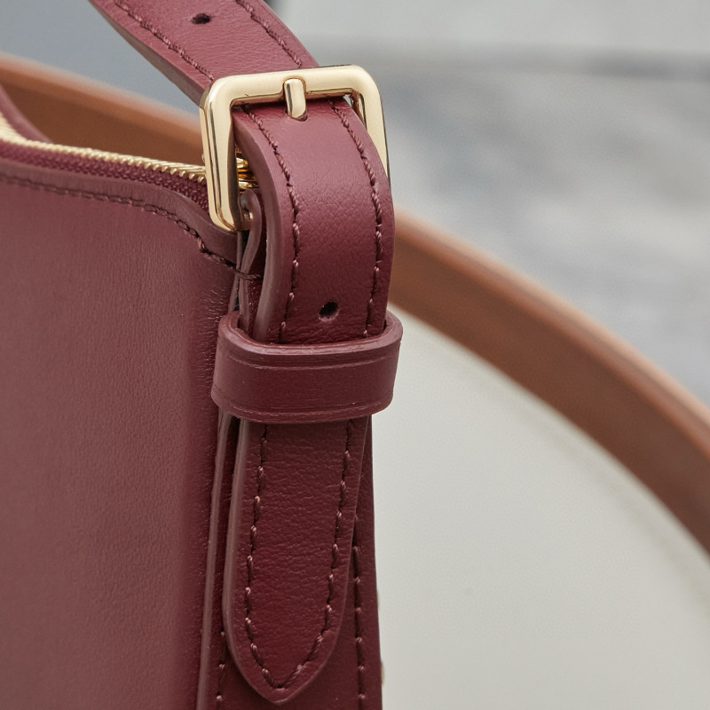 LV Pochette LV Bloom Bag