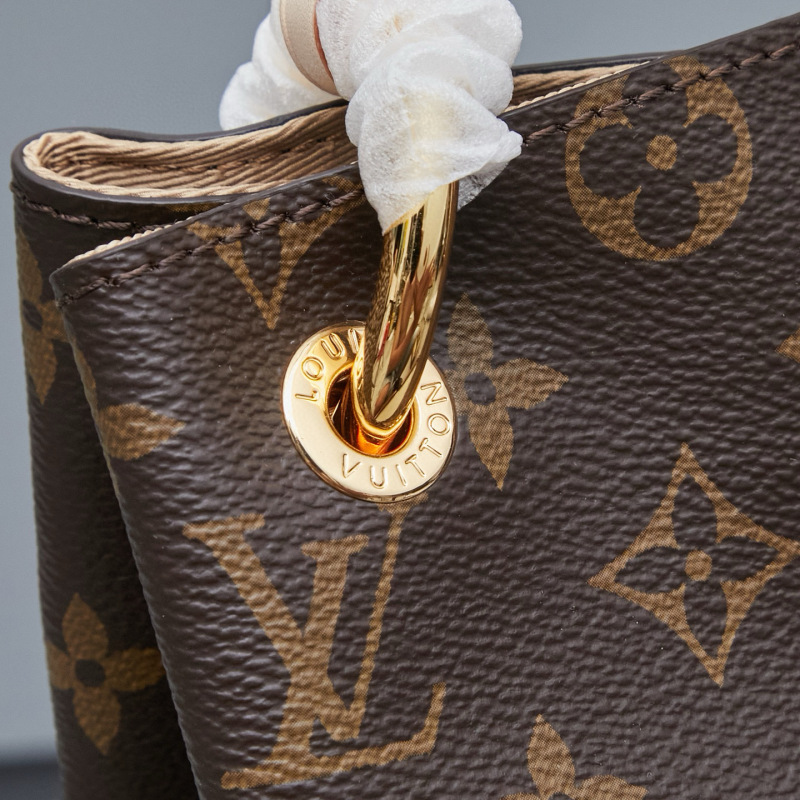 LV Graceful PM Bag