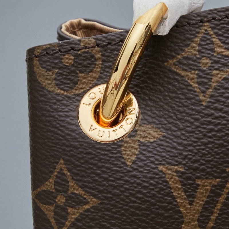 LV Graceful MM Bag