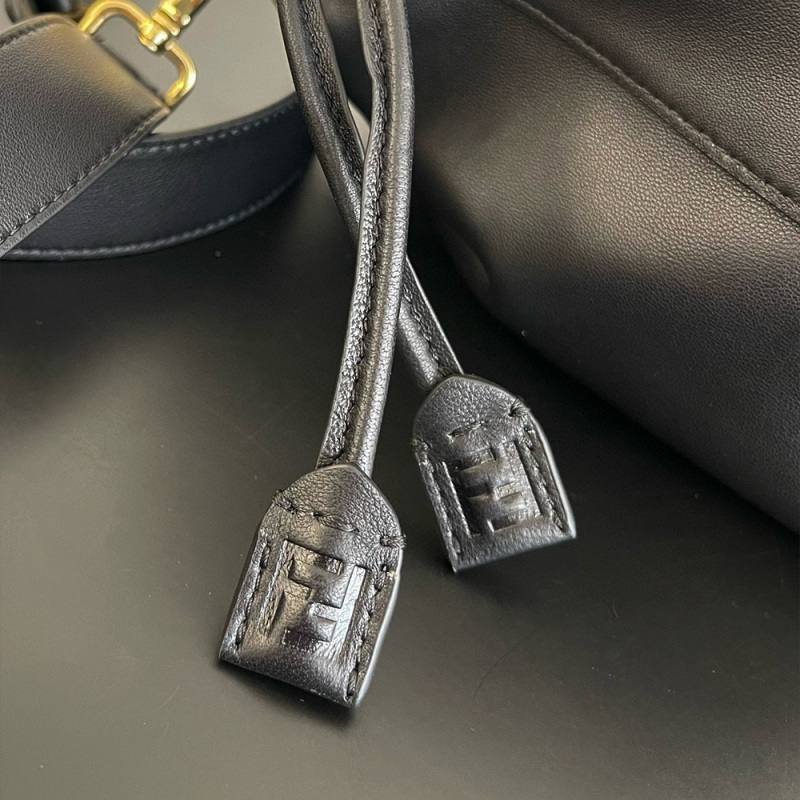 Fendi Mamma Baguette Large Bag